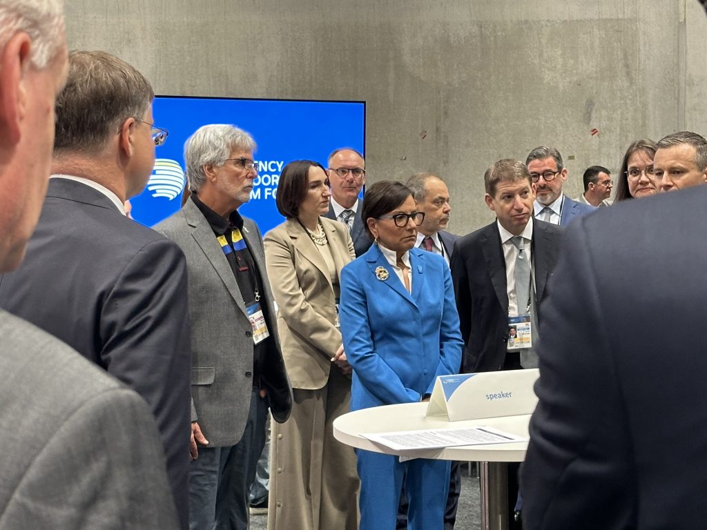 Jim Berlin with Penny Pritzker and Business Advisory Council